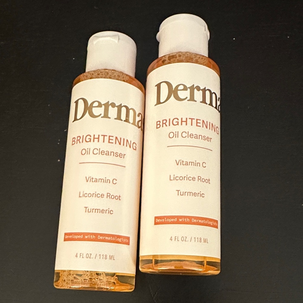 2 Dermasil Brightening Oil Cleanser Vitamin C, Licorice Root & Turmeric